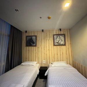 Deluxe Zimmer mit Kingsize-Bett